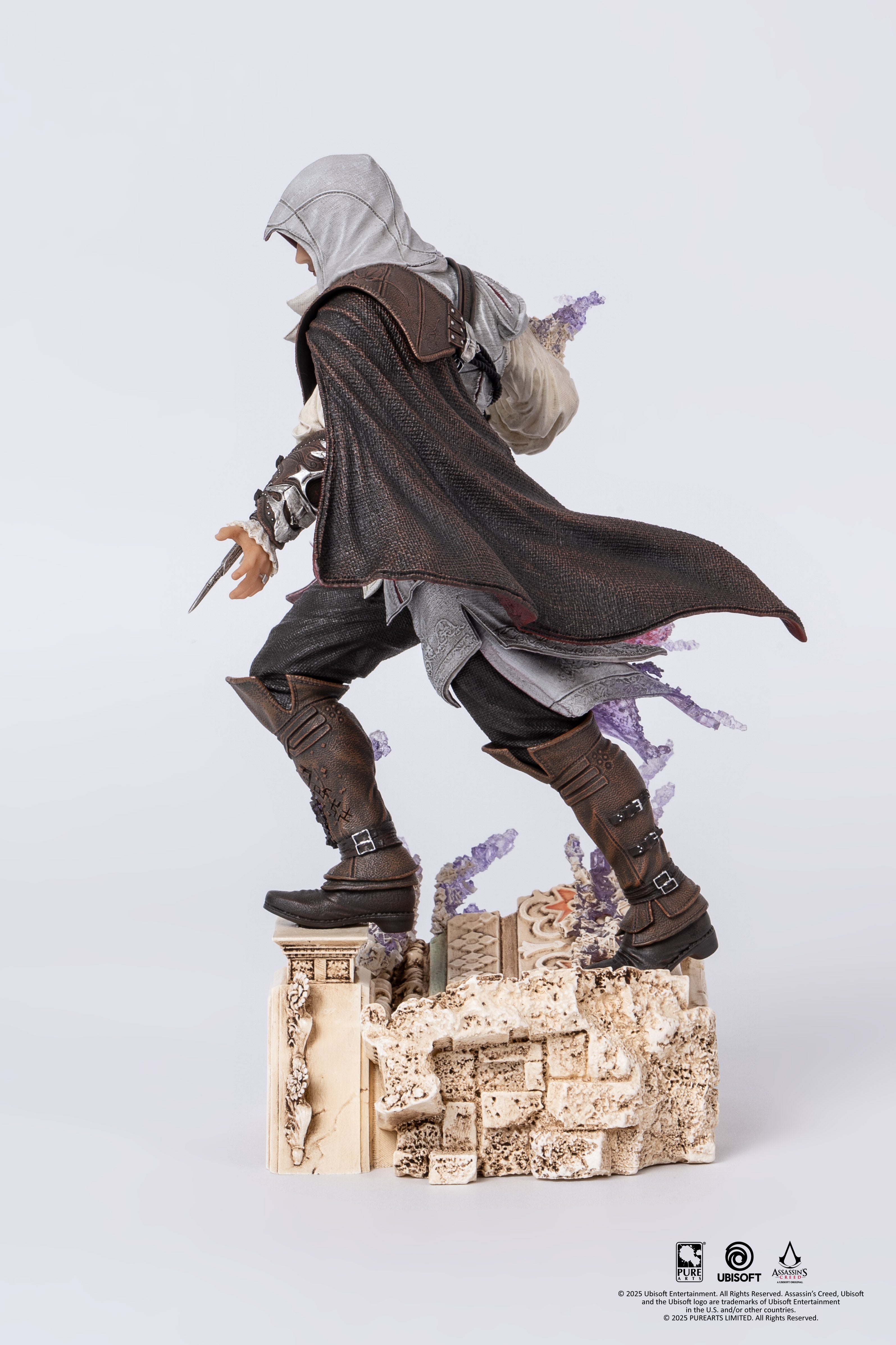 Assassin’s Creed Animus Ezio 1/8 Scale Statue