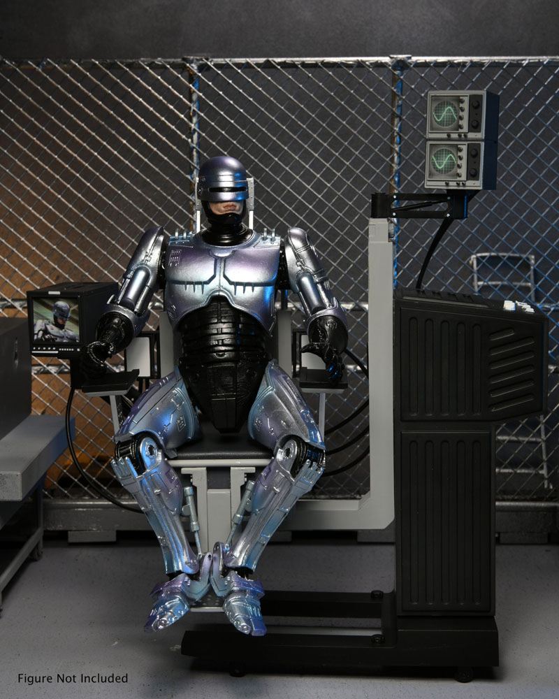 ULTIMATE ROBOCOP - Battle Damaged w/Chair - Action Figure 20cm